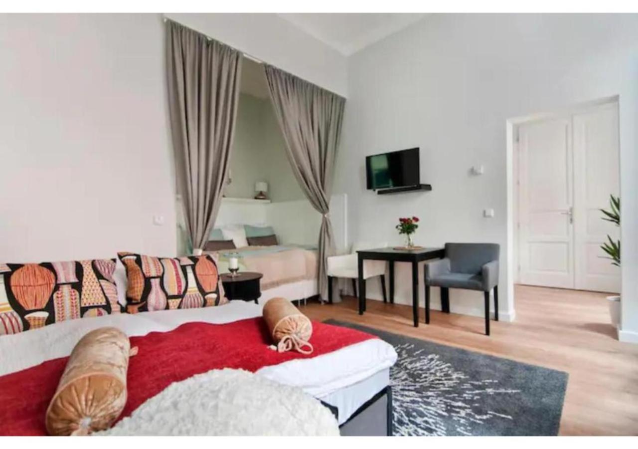 Apartamento Luxurious And Bright, 5 Min To City Center Viena Exterior foto