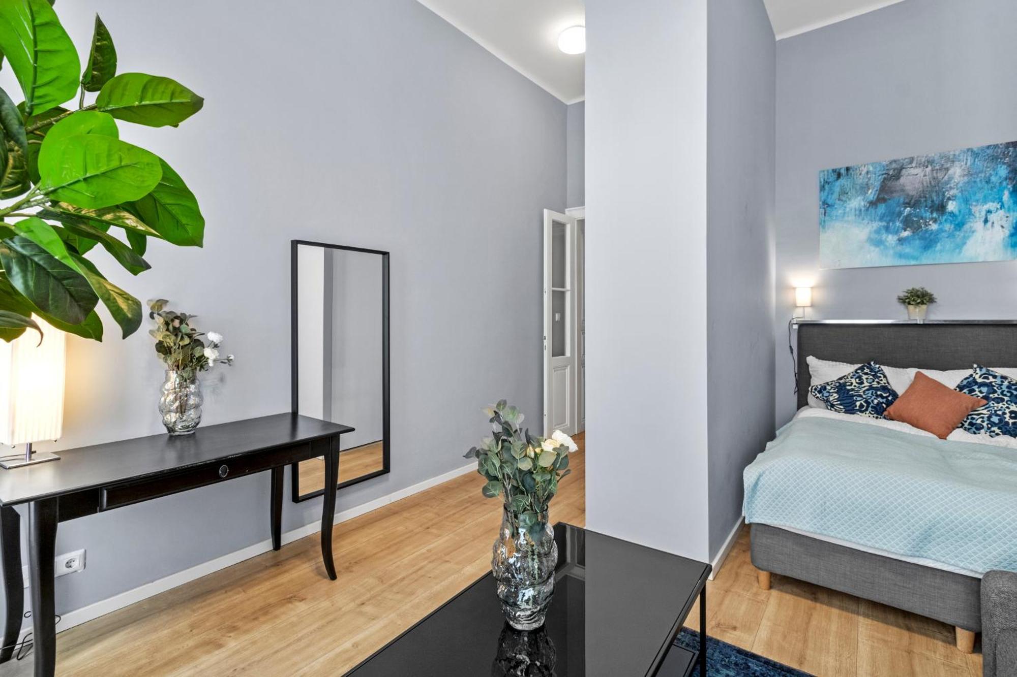 Apartamento Luxurious And Bright, 5 Min To City Center Viena Exterior foto